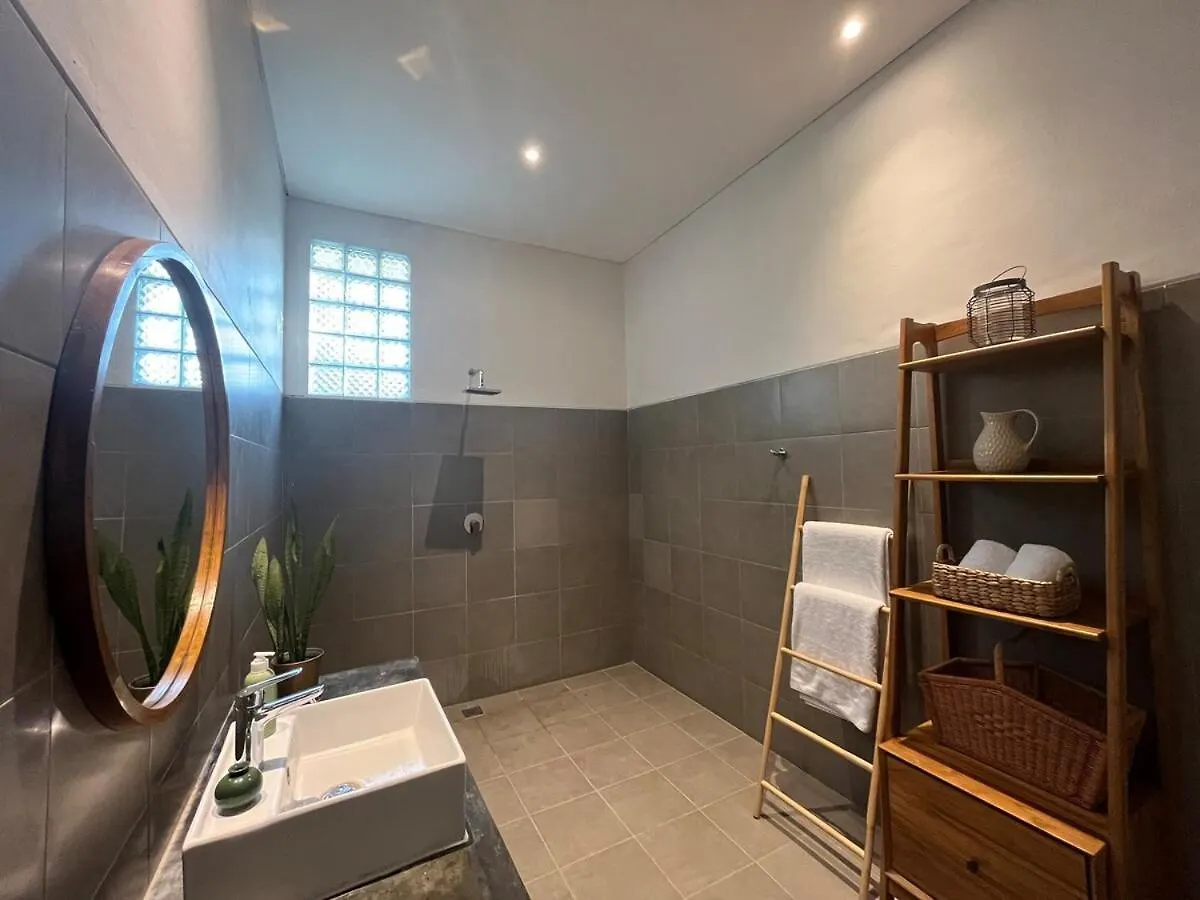 Villa Casa Oliva - Tropical Pool On Trendy Seminyak Eat Street Indonesia